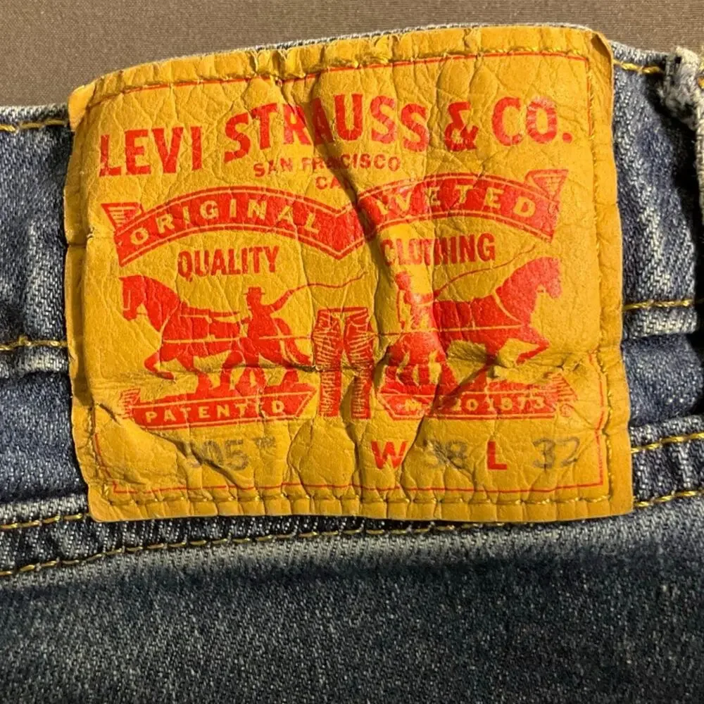 Levi Strauss Men's 505 Jeans 38 X 32 Medium Wash 5 Pocket Regular Straight Leg